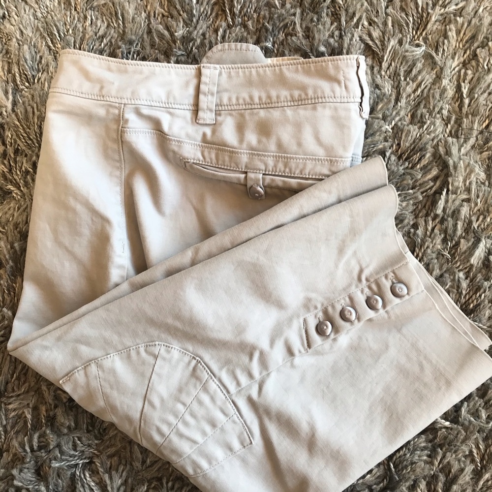 WHBM Capris